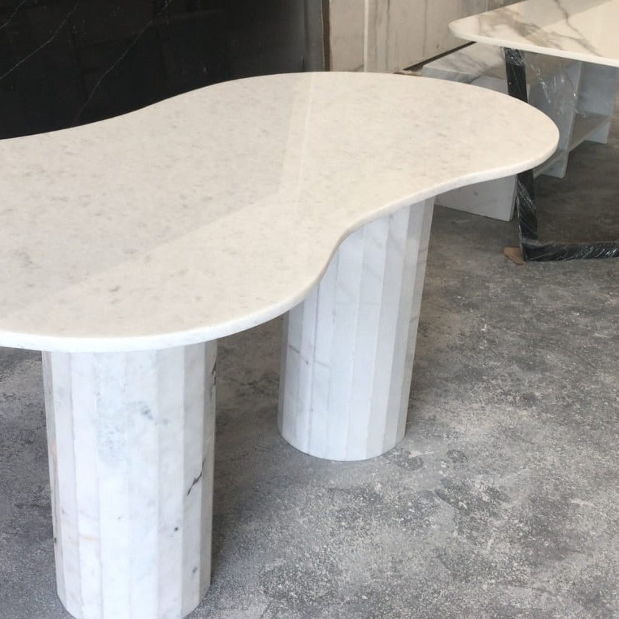Nuru Dining Table