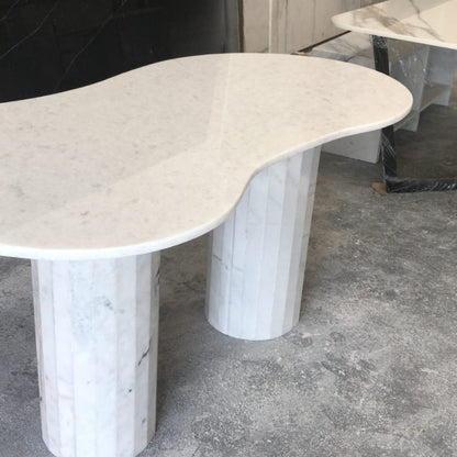 Nuru Dining Table